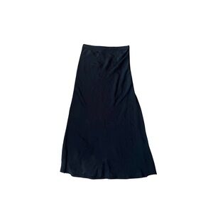 FREE PEOPLE BLACK MIDI SLIP SKIRT

SIZE S